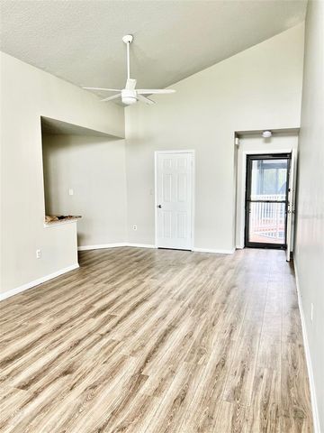 3704 SOUTHPOINTE DRIVE U-2, Orlando, FL 32822