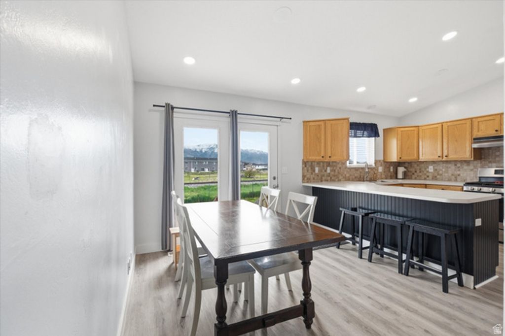 Image 10 of property listing at 785 S 460 W, Tremonton, UT 84337