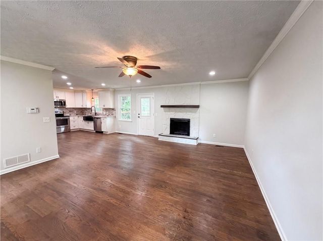 1394 Natchez Trace SW, Marietta, GA 30008