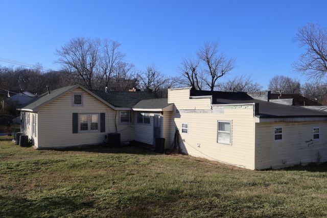 620 S Arkansas Street, West Plains, MO 65775
