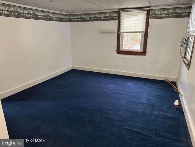 2432 PINE ST, Rock Glen, PA 18246