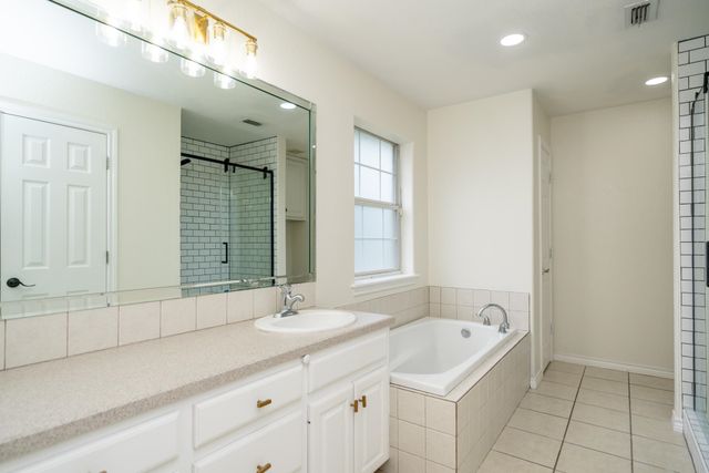 1001 Jamerison, White Oak, TX 75693