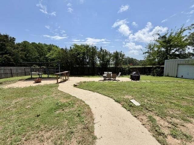 1001 Jamerison, White Oak, TX 75693