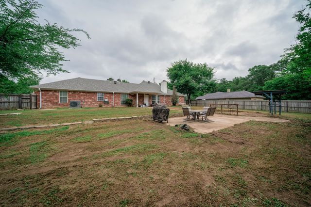 1001 Jamerison, White Oak, TX 75693