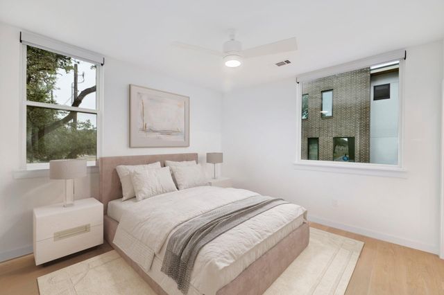 900 S 1st ST 218, Austin, TX 78704