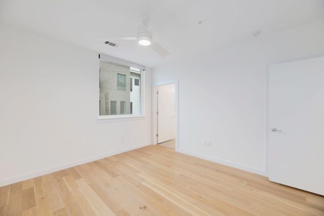 900 S 1st ST 218, Austin, TX 78704