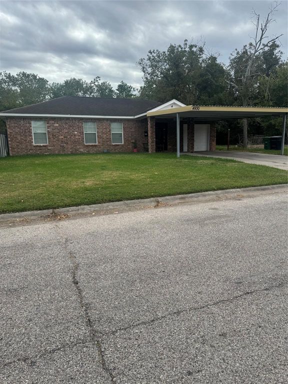 4930 Holloway Drive, Houston, TX 77048