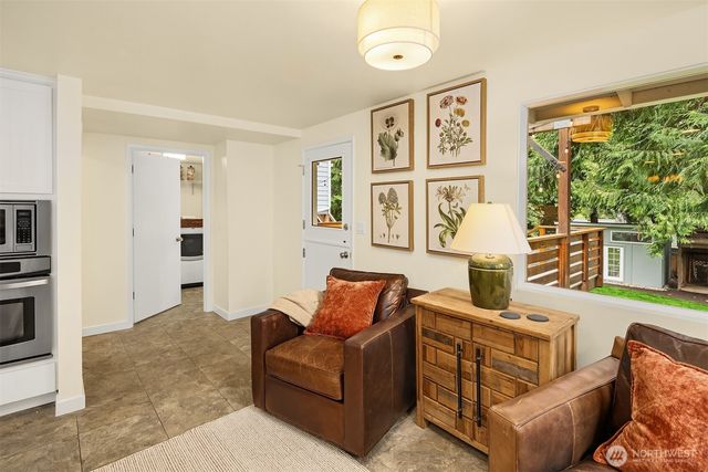 2534 NE 94th Street, Seattle, WA 98115