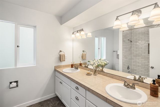 2534 NE 94th Street, Seattle, WA 98115