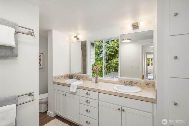 2534 NE 94th Street, Seattle, WA 98115