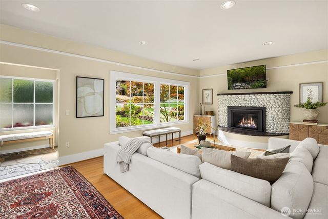 2534 NE 94th Street, Seattle, WA 98115