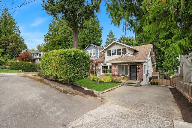 2534 NE 94th Street, Seattle, WA 98115