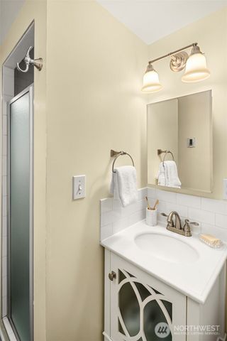 2534 NE 94th Street, Seattle, WA 98115