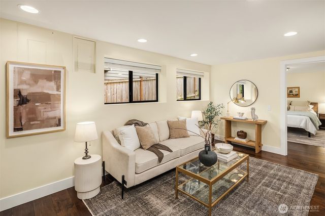 2534 NE 94th Street, Seattle, WA 98115