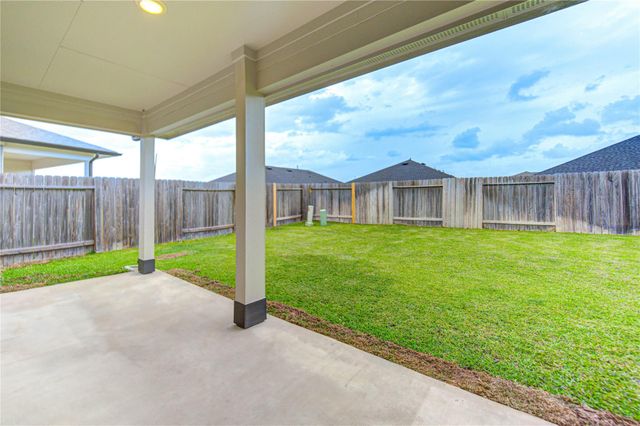 7715 Smooth Valley Court, Rosharon, TX 77583