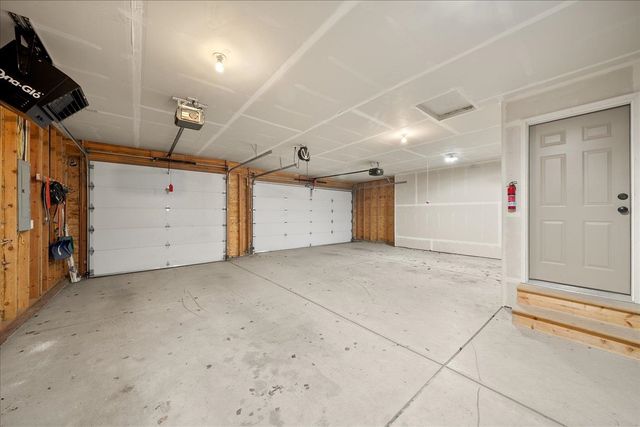 401 W Trailridge Ct, Spokane, WA 99224