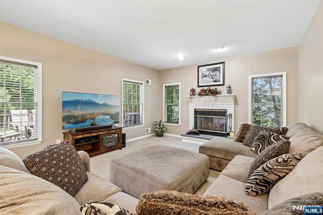 55 Sand Road, Fairfield, NJ 07004