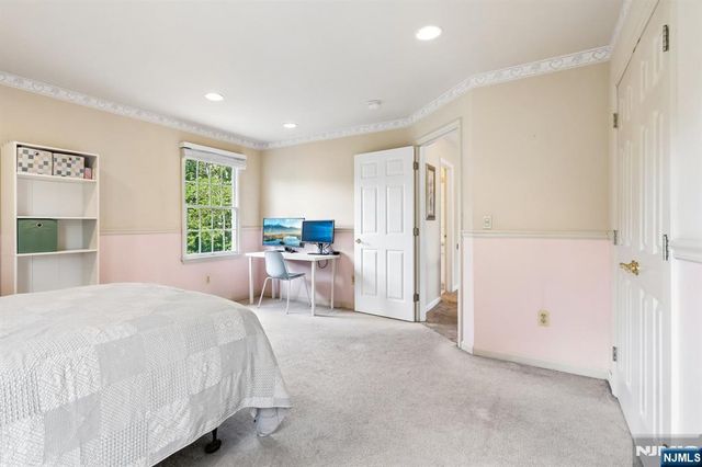 55 Sand Road, Fairfield, NJ 07004
