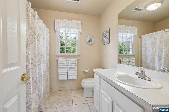 55 Sand Road, Fairfield, NJ 07004