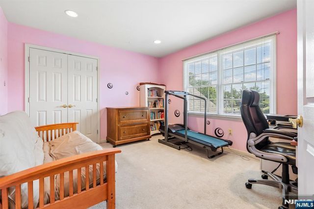 55 Sand Road, Fairfield, NJ 07004