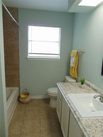 3247 Hunters Glen Drive, Missouri City, TX 77459