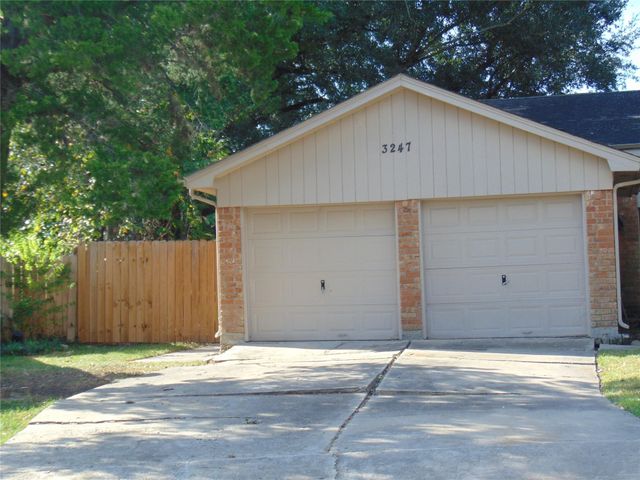 3247 Hunters Glen Drive, Missouri City, TX 77459