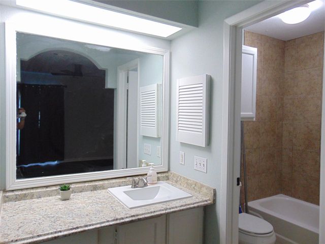 3247 Hunters Glen Drive, Missouri City, TX 77459