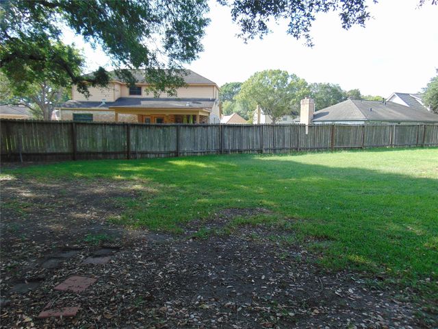 3247 Hunters Glen Drive, Missouri City, TX 77459