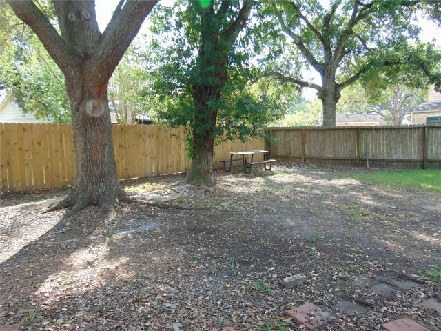 3247 Hunters Glen Drive, Missouri City, TX 77459