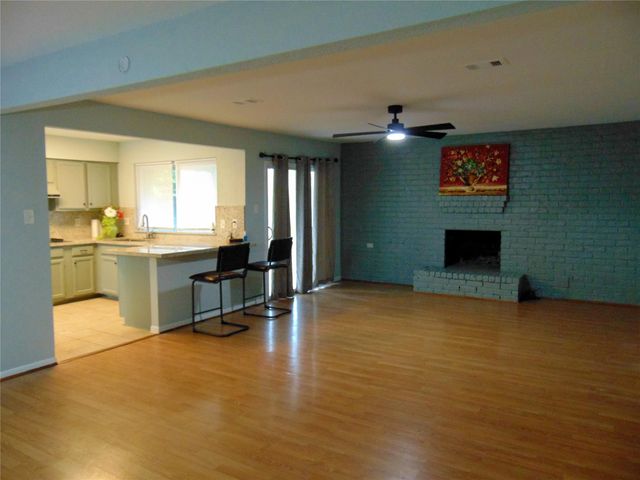 3247 Hunters Glen Drive, Missouri City, TX 77459