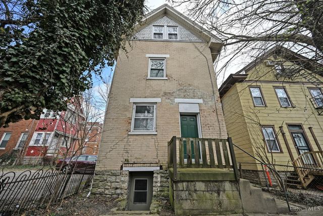 2373 Stratford Avenue, Cincinnati, OH 45219