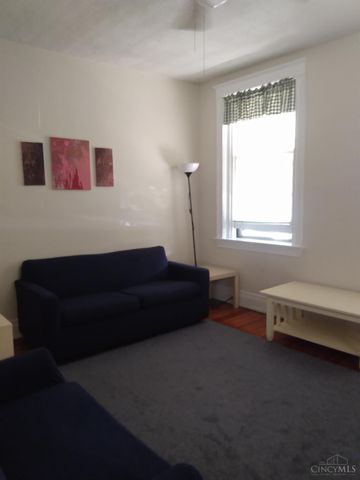 2373 Stratford Avenue, Cincinnati, OH 45219