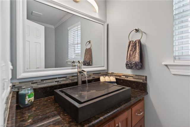 2100 E Ocean View Ave Apt 33, Norfolk, VA 23518