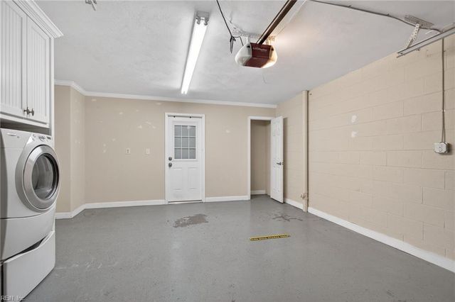 2100 E Ocean View Ave Apt 33, Norfolk, VA 23518