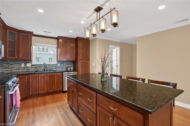 2100 E Ocean View Ave Apt 33, Norfolk, VA 23518