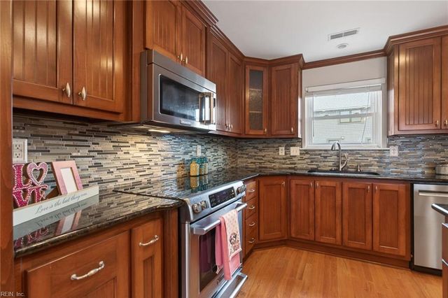 2100 E Ocean View Ave Apt 33, Norfolk, VA 23518