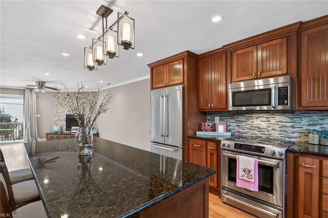 2100 E Ocean View Ave Apt 33, Norfolk, VA 23518