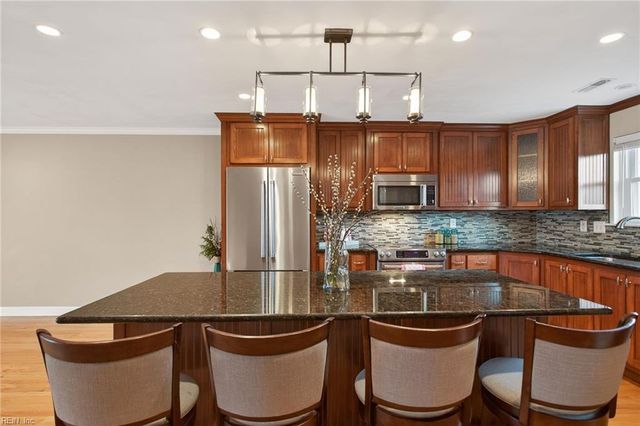 2100 E Ocean View Ave Apt 33, Norfolk, VA 23518