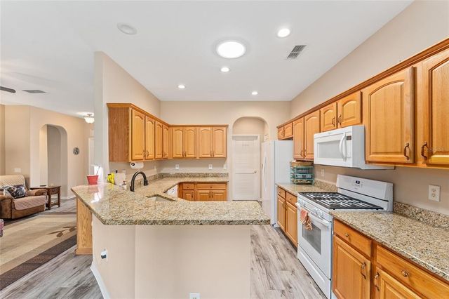 8319 SW 82ND CIRCLE, Ocala, FL 34481