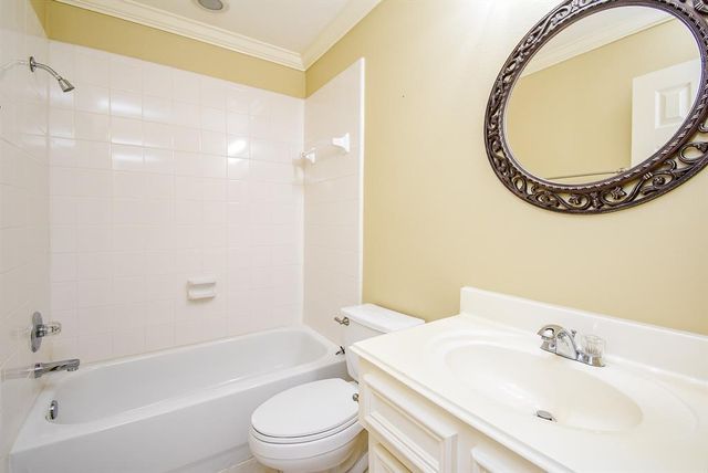 3911 Fielder Circle, Missouri City, TX 77459
