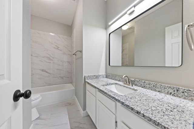 814 Lake Bluff Drive, Lake Dallas, TX 75065