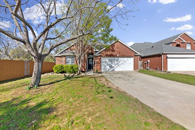 814 Lake Bluff Drive, Lake Dallas, TX 75065