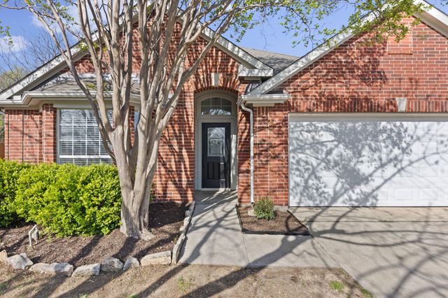 814 Lake Bluff Drive, Lake Dallas, TX 75065