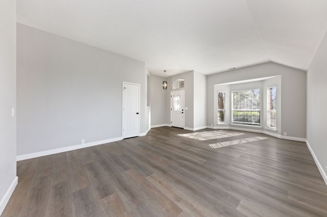 814 Lake Bluff Drive, Lake Dallas, TX 75065