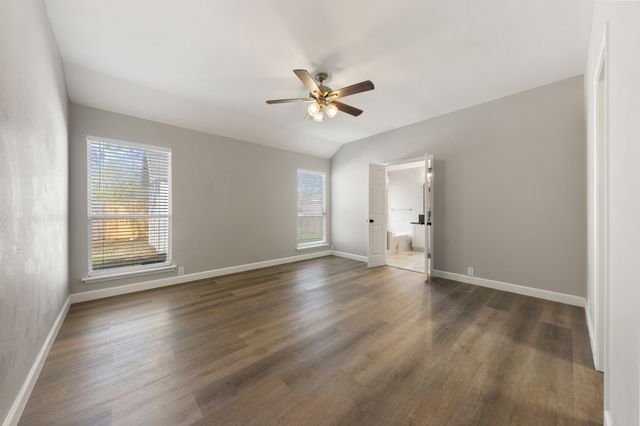 814 Lake Bluff Drive, Lake Dallas, TX 75065