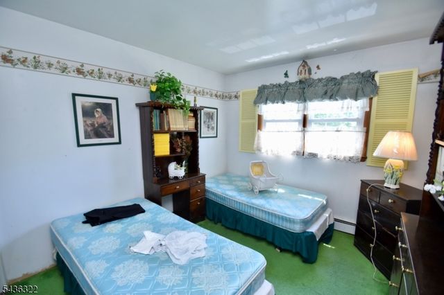36 Paderewski Rd, Jefferson Twp., NJ 07438