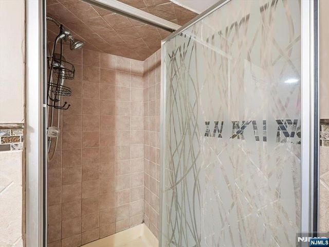 122 Glenwood Avenue, Bloomfield, NJ 07003