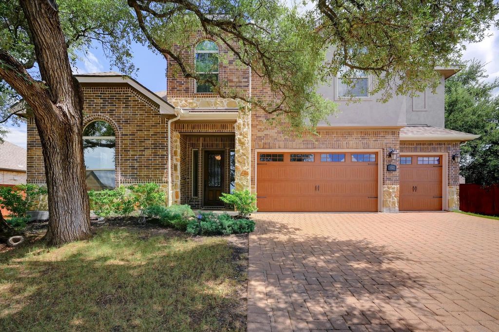 1923 Gibraltar DR, San Marcos, TX 78666
