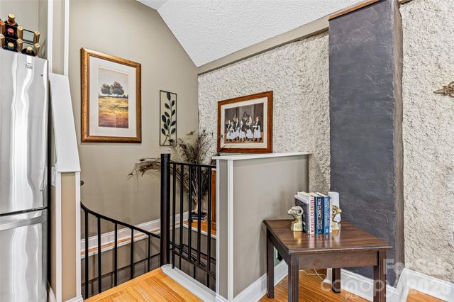 672 Blythe Street, Hendersonville, NC 28739