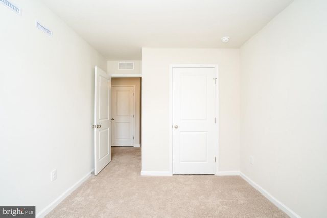 172 MAZZEO DR, Glassboro, NJ 08028